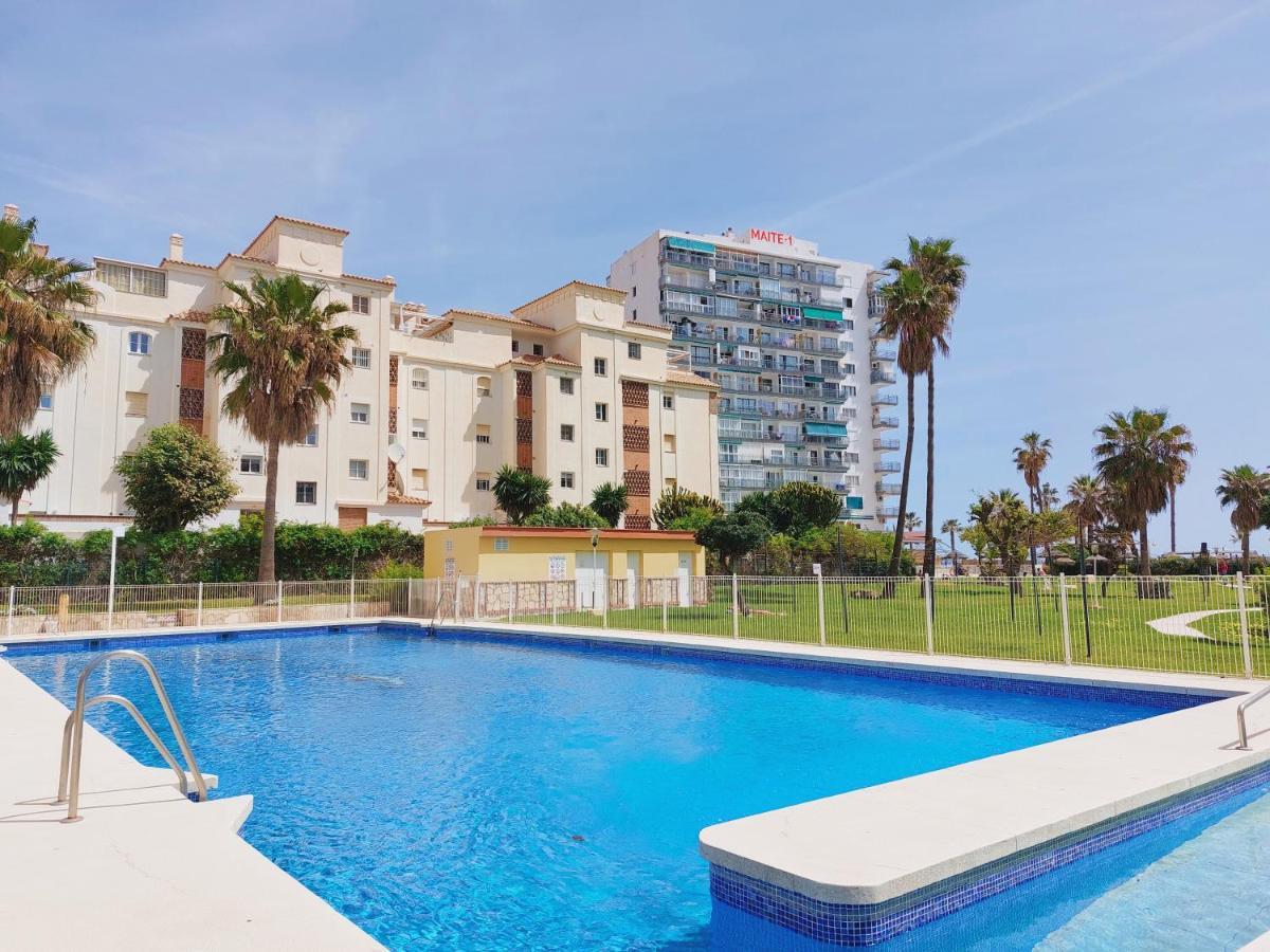 Nice And Cozy Studio At The Beachfront Benalmádena Buitenkant foto